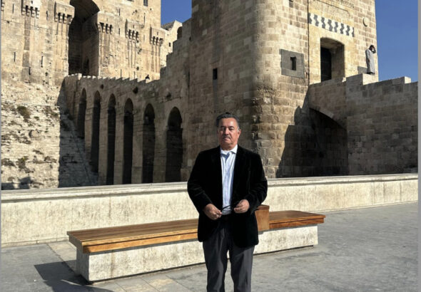 sh&ouml;hret hoshurning s&uuml;riye xatirisi (2): alahide etiret jengchiliri bilen helep ziyariti