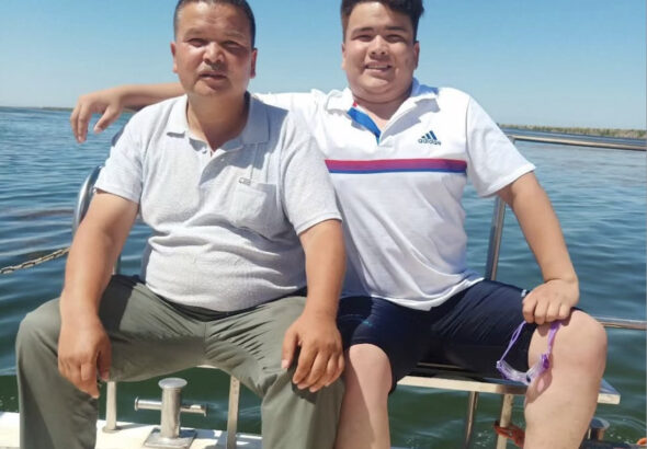 уйғур лагер шаһидиниң җийәни һаммисиниң чиқарған рәсимни йақтурғанлиқи үчүн тутқун қилинған